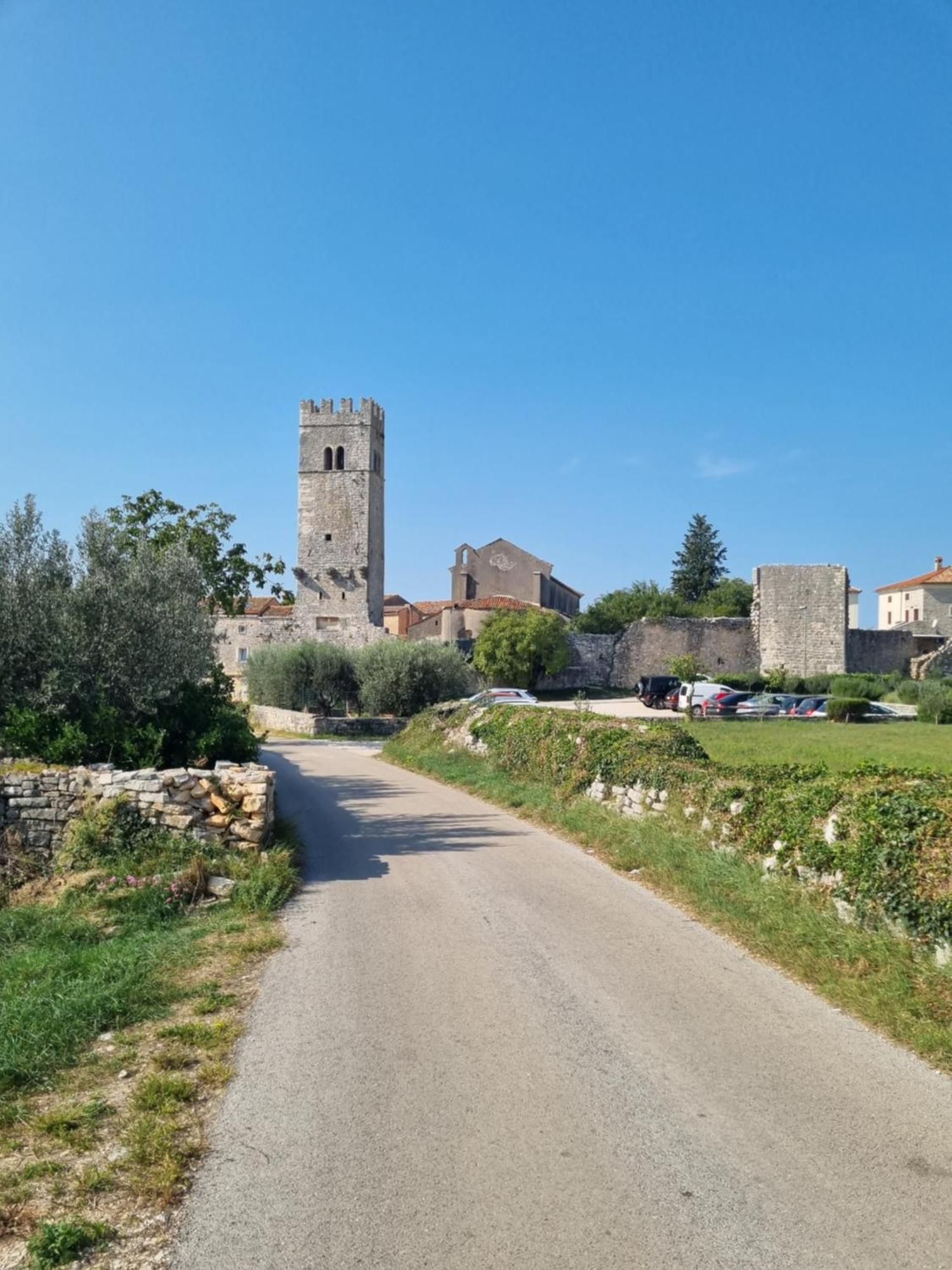 Villa Oskar Istrien Sveti Lovreč Pazenatički Esterno foto